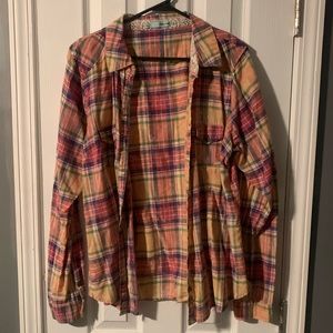 5/$20🌸Plaid button up - L